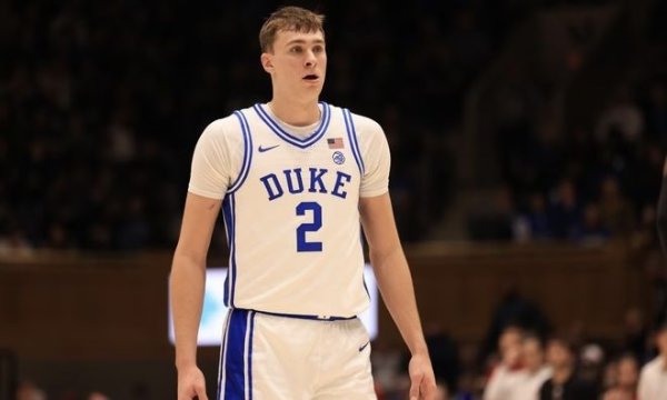 Rookie Harper và Flag đã thể