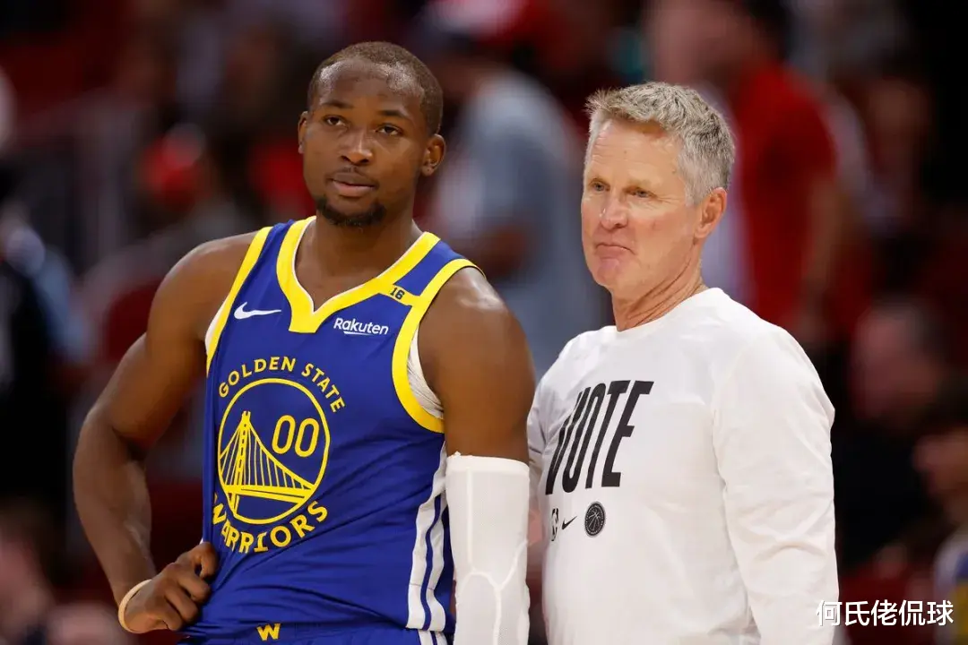 Warriors Locker Room Bomb + 